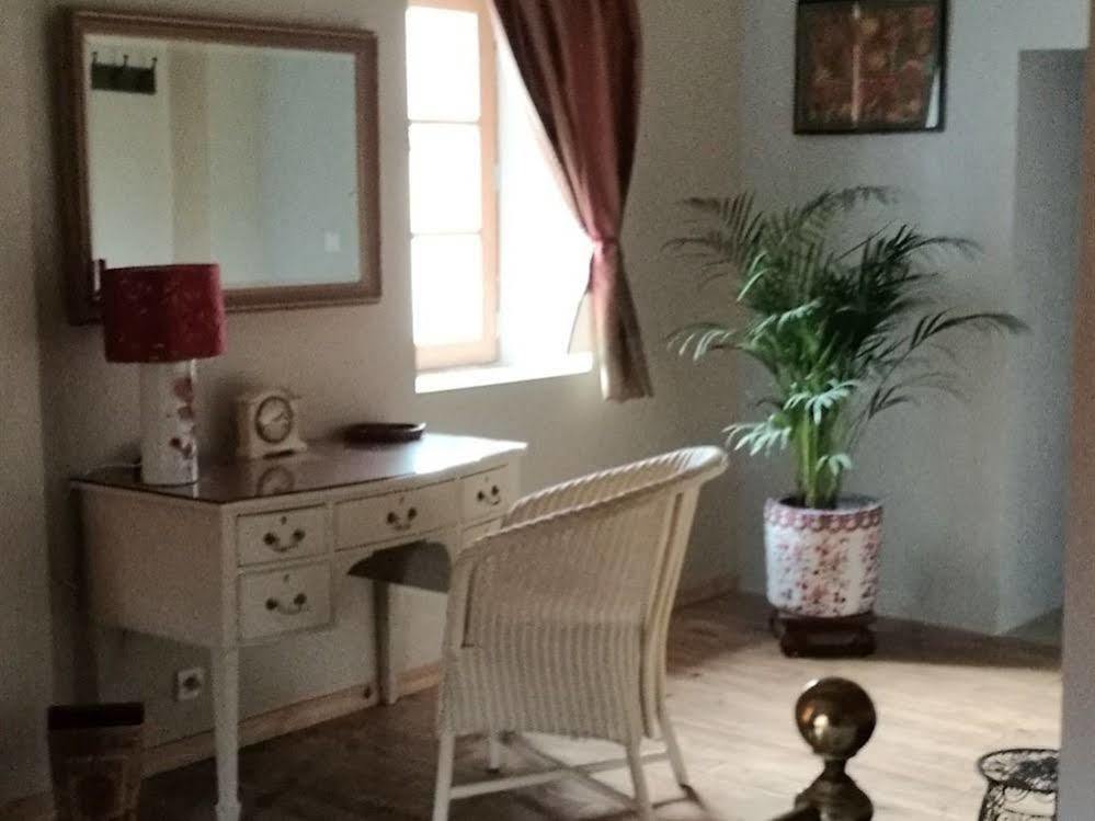 Maison De Textile Apartment Montolieu Exterior photo